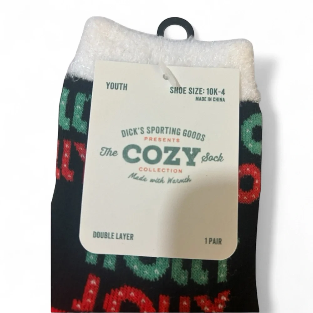 Festive Christmas Youth Socks - The COZY Sock Collection -‎ NWT - (2) Pair